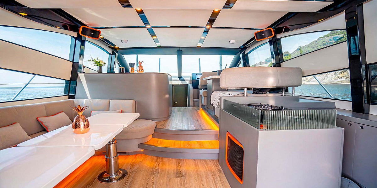 Аренда моторной яхты Azimut 55 Hype на Пхукете